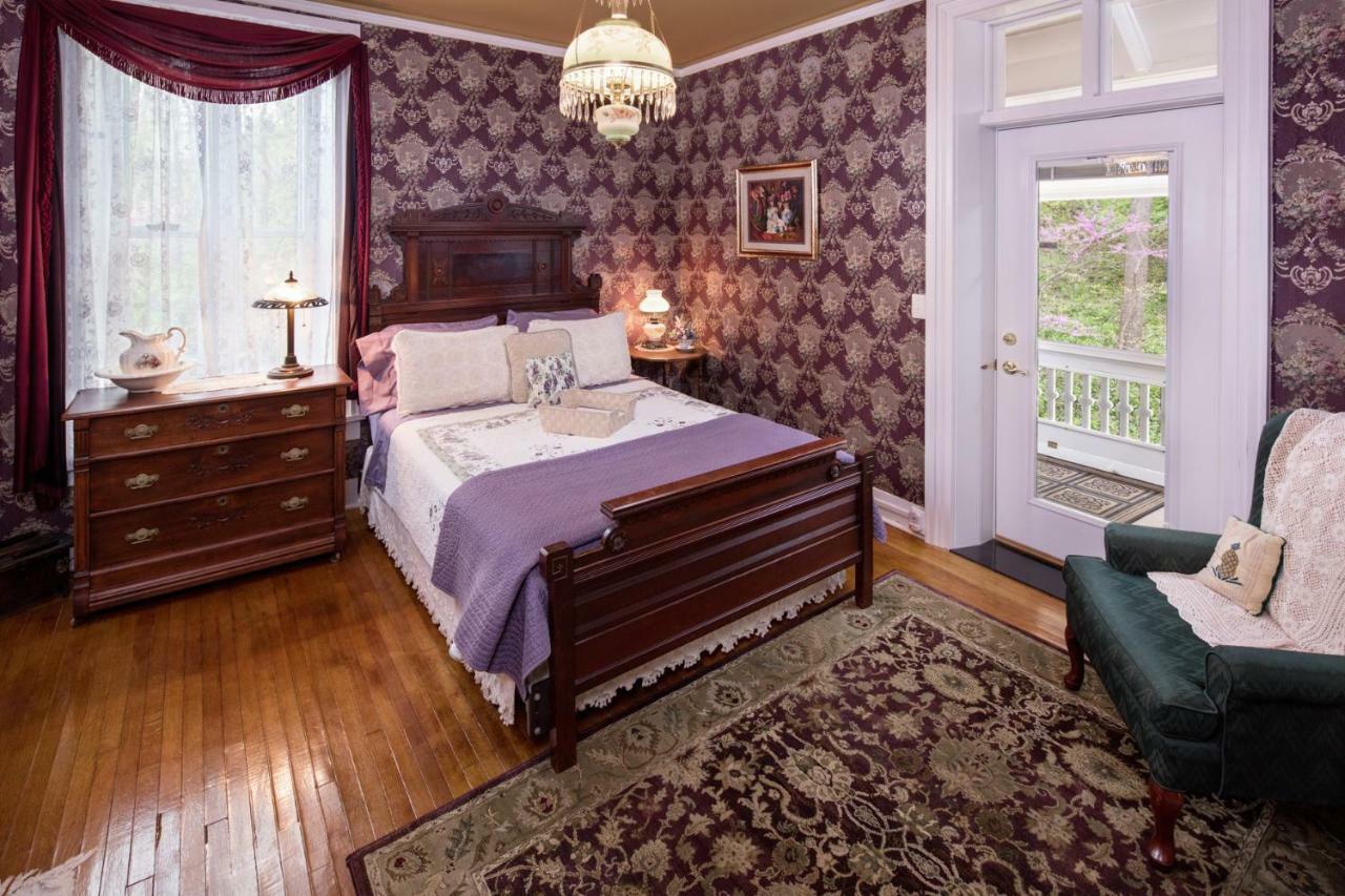 The Steamboat House Bed and Breakfast Galena Esterno foto