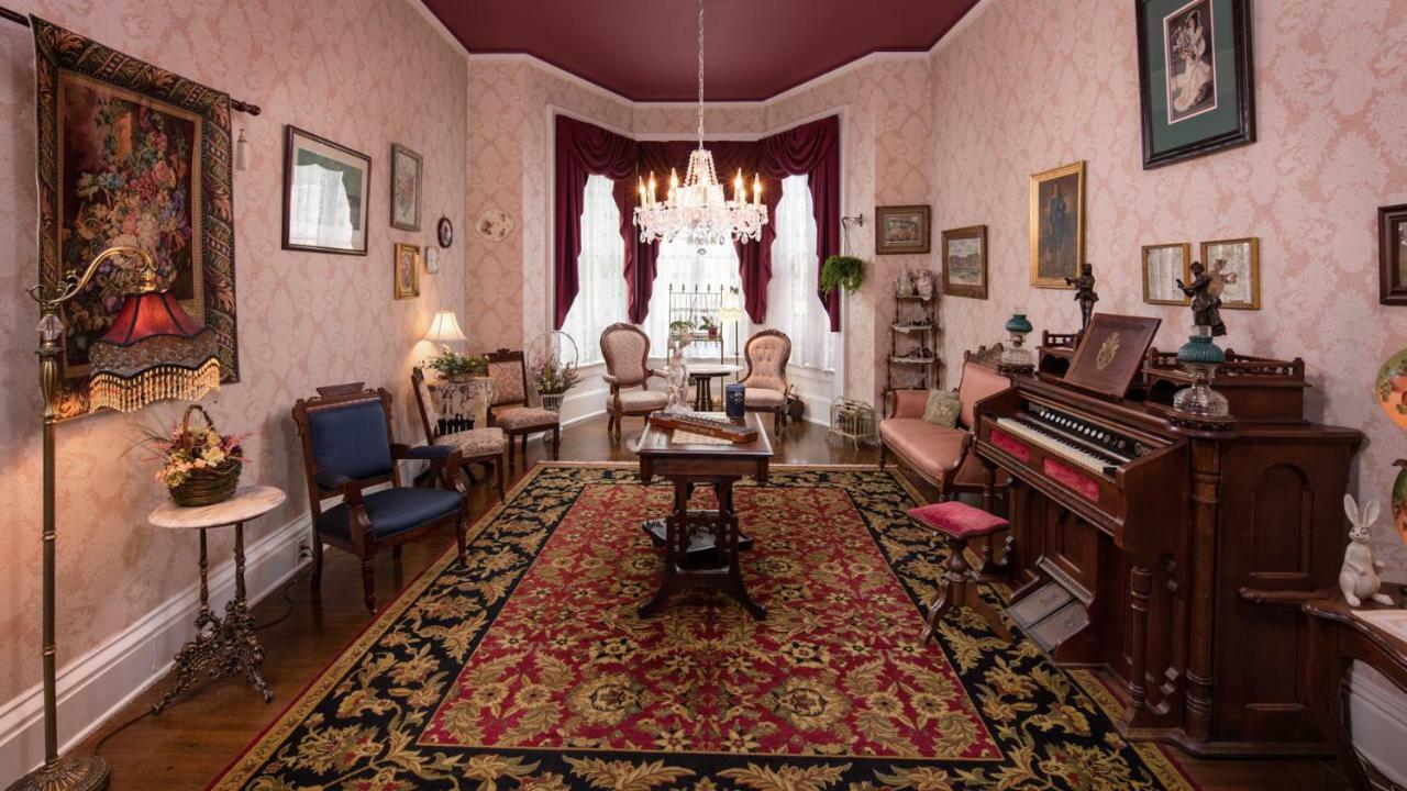 The Steamboat House Bed and Breakfast Galena Esterno foto
