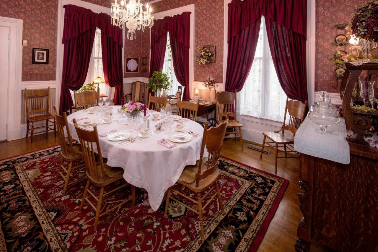 The Steamboat House Bed and Breakfast Galena Esterno foto