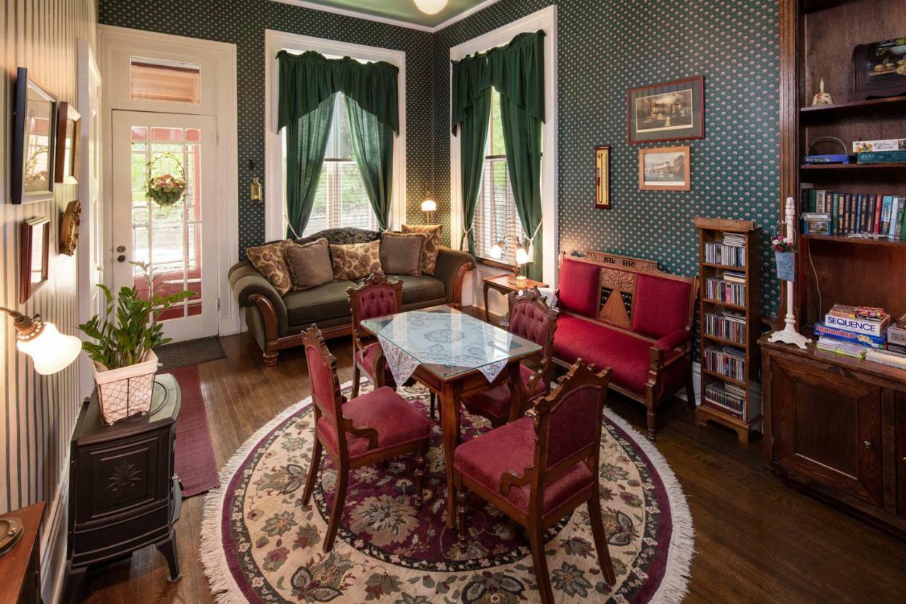 The Steamboat House Bed and Breakfast Galena Esterno foto